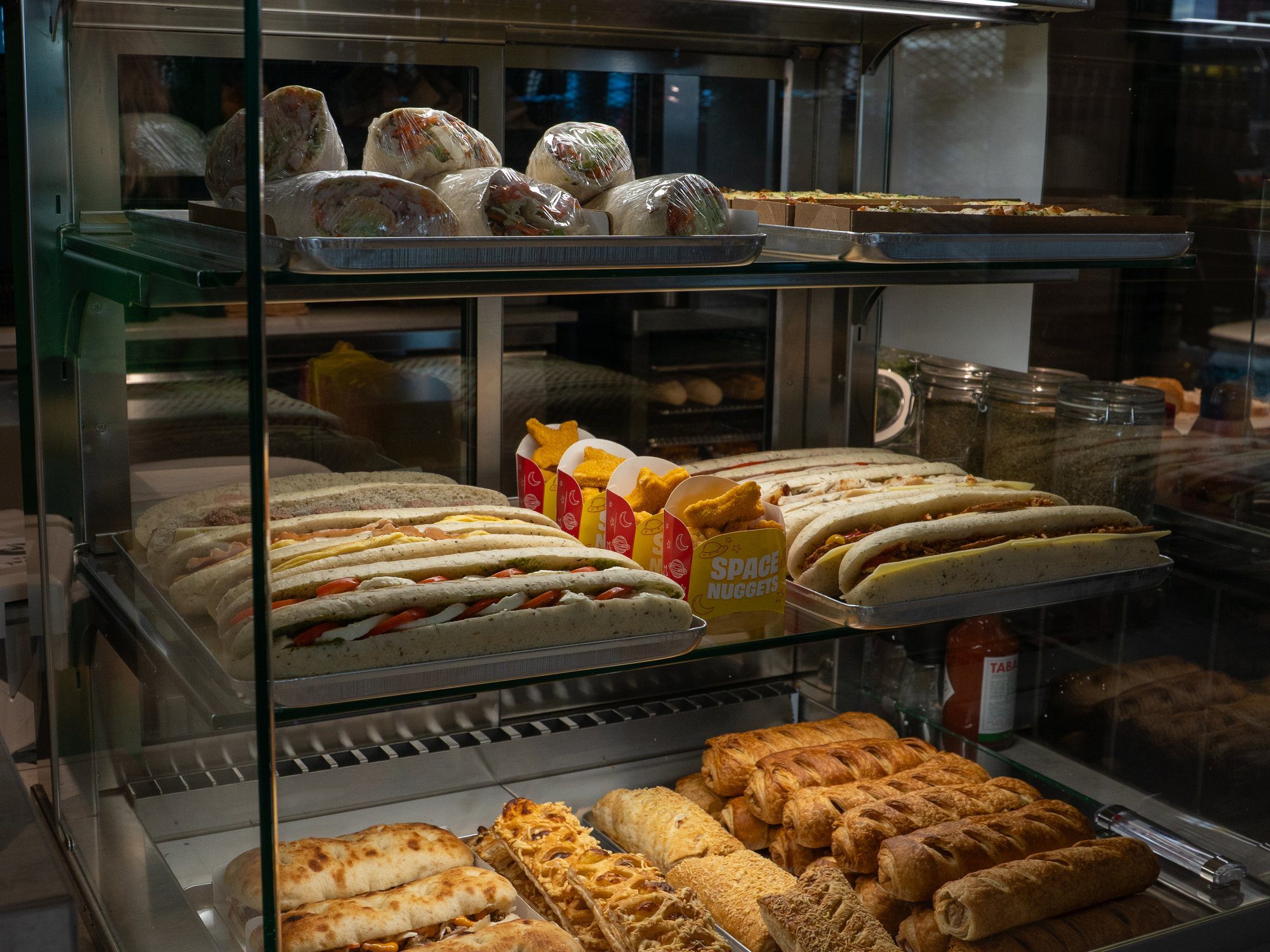 Bakkerijvitrine in Comme Chez Nous Knesselare